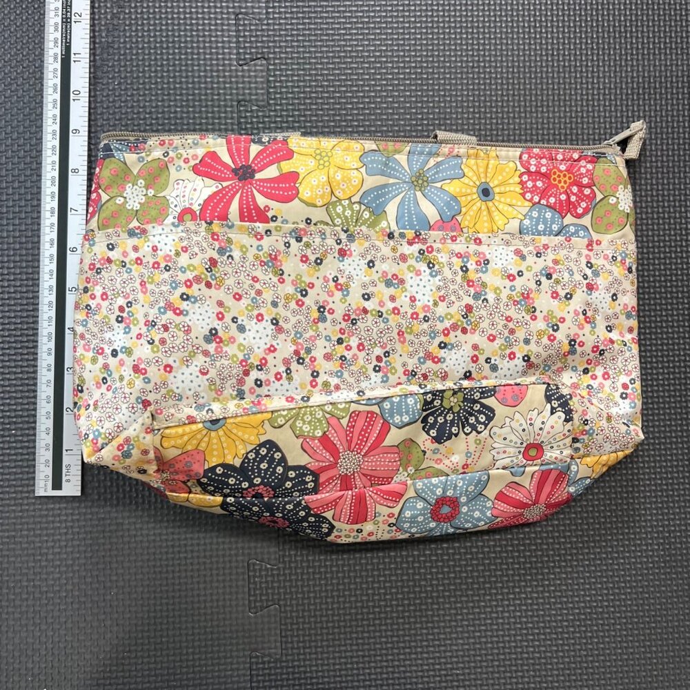 Thirty-One Thermal Floral Insulated Tote Bag With Zipper Closure - Picture 4 of 5